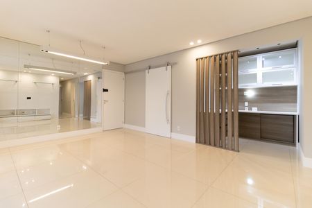 Apartamento para alugar com 140m², 3 quartos e 3 vagasSala