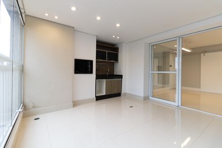 Apartamento para alugar com 140m², 3 quartos e 3 vagasVaranda 