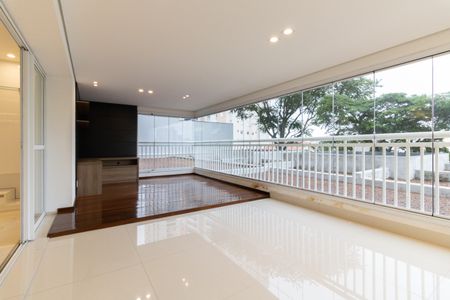 Apartamento para alugar com 140m², 3 quartos e 3 vagasVaranda 