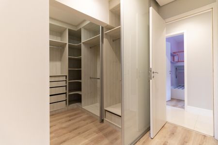 Apartamento para alugar com 140m², 3 quartos e 3 vagasCloset da Suíte 1
