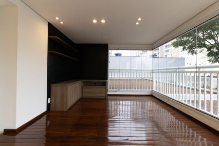 Apartamento para alugar com 140m², 3 quartos e 3 vagasVaranda 