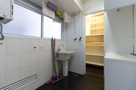 Apartamento para alugar com 140m², 3 quartos e 3 vagasLavanderia 