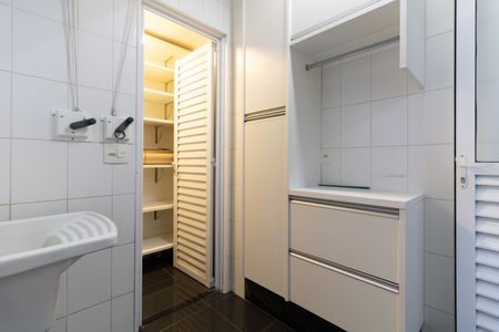 Apartamento para alugar com 140m², 3 quartos e 3 vagasLavanderia 