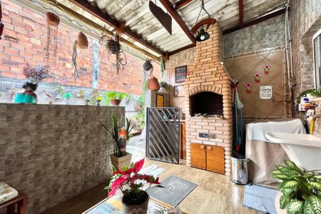 Casa à venda com 500m², 7 quartos e 4 vagas Casa à venda com 500m², 7 quartos e 4 vagasÁrea externa