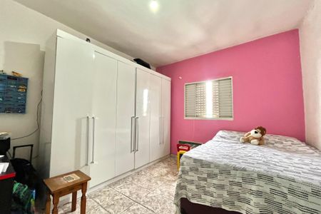 Casa à venda com 500m², 7 quartos e 4 vagas Casa à venda com 500m², 7 quartos e 4 vagasQuarto 6