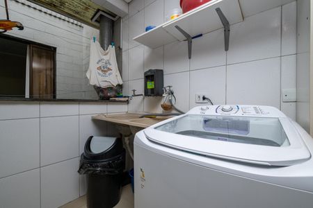 Casa à venda com 96m², 3 quartos e 1 vagaÁrea de Serviço