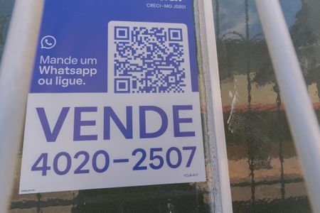 Casa à venda com 90m², 3 quartos e 1 vaga