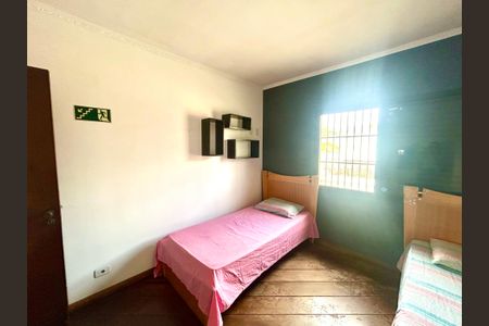 Casa à venda com 270m², 3 quartos e 3 vagasQuarto 2