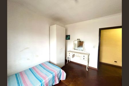 Casa à venda com 270m², 3 quartos e 3 vagasQuarto 2