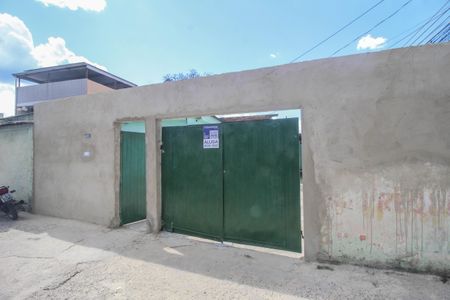 Casa para alugar com 120m², 2 quartos e 5 vagasFachada