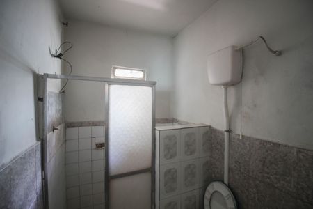 Casa para alugar com 120m², 2 quartos e 5 vagasBanheiro