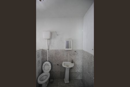 Casa para alugar com 120m², 2 quartos e 5 vagasBanheiro