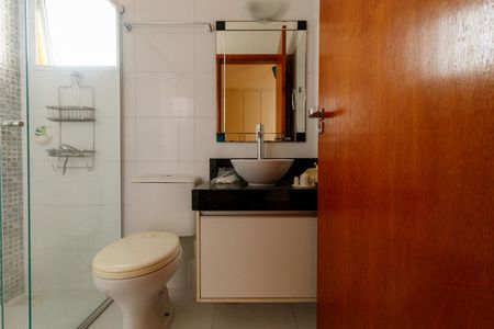 Casa para alugar com 145m², 3 quartos e 2 vagasBanheiro da Suíte