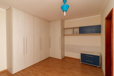 Casa para alugar com 145m², 3 quartos e 2 vagasSuíte