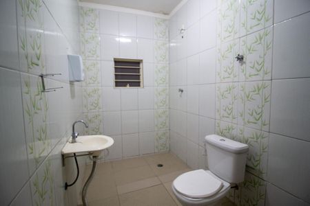 Casa para alugar com 248m², 2 quartos e 2 vagasBanheiro 2