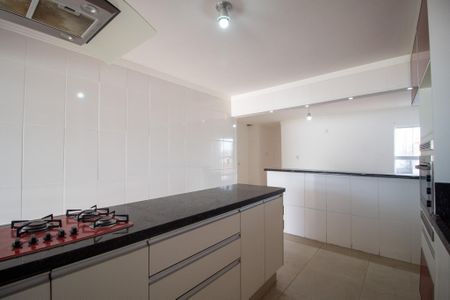 Casa para alugar com 248m², 2 quartos e 2 vagasCozinha 