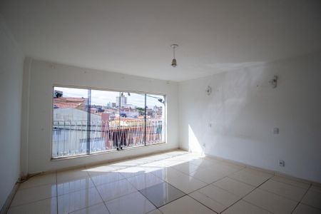 Casa para alugar com 248m², 2 quartos e 2 vagasQuarto 