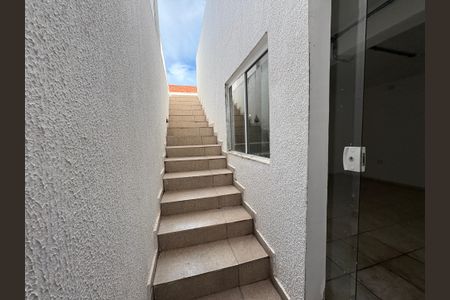 Casa para alugar com 248m², 2 quartos e 2 vagasAcesso Casa