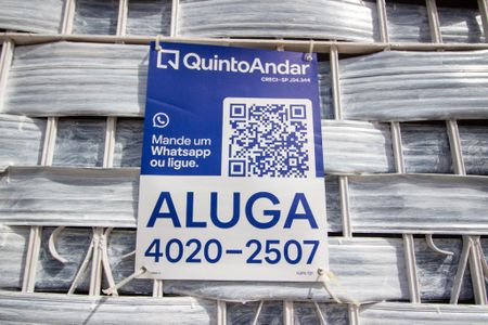 Casa para alugar com 248m², 2 quartos e 2 vagasFachada 