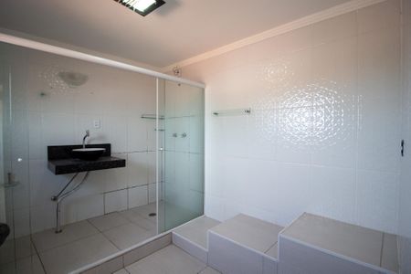 Casa para alugar com 248m², 2 quartos e 2 vagasBanheiro da Suíte 