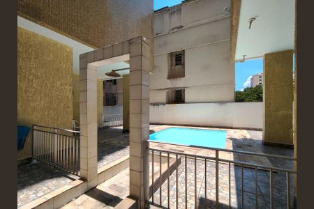 Apartamento à venda com 64m², 2 quartos e 1 vagaÁrea comum - Piscina