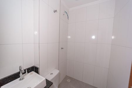 Apartamento para alugar com 44m², 2 quartos e sem vaga Apartamento para alugar com 44m², 2 quartos e sem vagaBanheiro