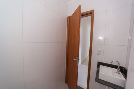 Apartamento para alugar com 44m², 2 quartos e sem vaga Apartamento para alugar com 44m², 2 quartos e sem vagaBanheiro