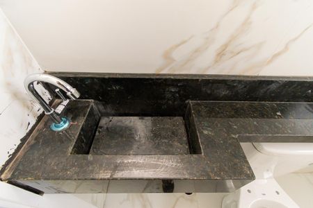 Apartamento à venda com 45m², 2 quartos e sem vagaBanheiro