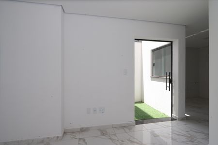 Sala de apartamento à venda com 2 quartos, 45m² em Jardim Adutora, São Paulo