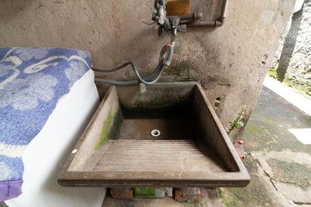 Casa à venda com 80m², 4 quartos e 1 vagaÁrea de Serviço