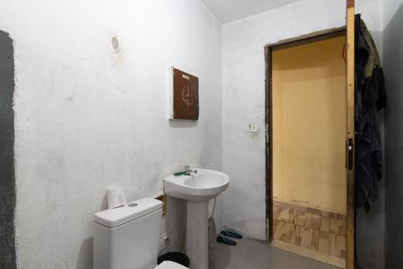 Casa à venda com 80m², 4 quartos e 1 vagaBanheiro
