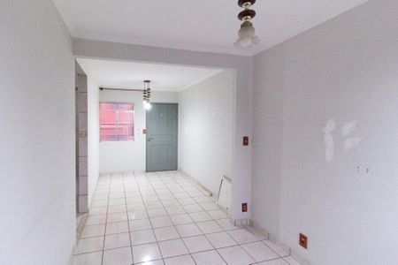 Sala de apartamento para alugar com 2 quartos, 52m² em Conjunto Habitacional Presidente Castelo Branco, Carapicuíba