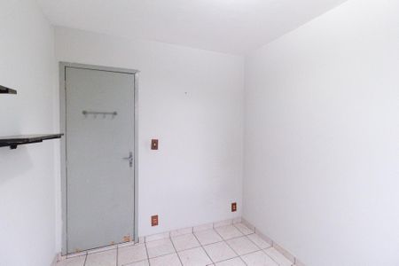 Quarto 1 de apartamento para alugar com 2 quartos, 52m² em Conjunto Habitacional Presidente Castelo Branco, Carapicuíba