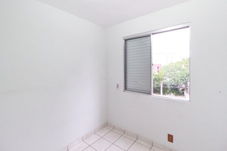 Quarto 2 de apartamento para alugar com 2 quartos, 52m² em Conjunto Habitacional Presidente Castelo Branco, Carapicuíba