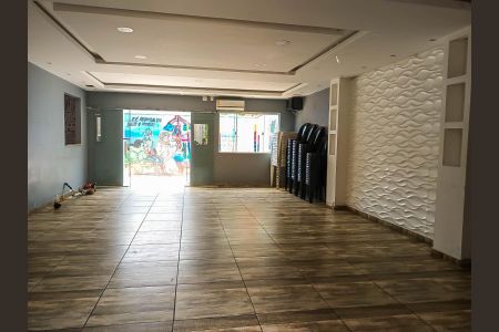 Apartamento para alugar com 70m², 2 quartos e sem vaga Apartamento para alugar com 70m², 2 quartos e sem vagaÁrea comum - Salão de festas