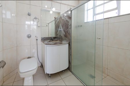 Apartamento à venda com 142m², 3 quartos e 4 vagas Apartamento à venda com 142m², 3 quartos e 4 vagasBanheiro suíte