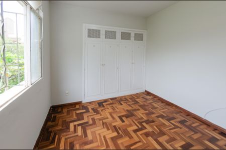 Apartamento à venda com 142m², 3 quartos e 4 vagas Apartamento à venda com 142m², 3 quartos e 4 vagasQuarto 2