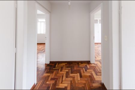 Apartamento à venda com 142m², 3 quartos e 4 vagas Apartamento à venda com 142m², 3 quartos e 4 vagasCorredor