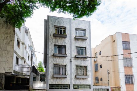 Apartamento à venda com 142m², 3 quartos e 4 vagas Apartamento à venda com 142m², 3 quartos e 4 vagasFachada