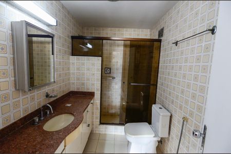 Apartamento para alugar com 180m², 3 quartos e 1 vaga Apartamento para alugar com 180m², 3 quartos e 1 vagaBanheiro da Suíte