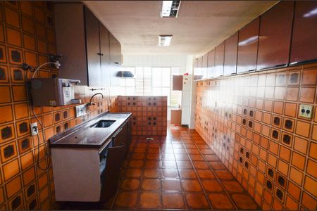 Apartamento para alugar com 180m², 3 quartos e 1 vaga Apartamento para alugar com 180m², 3 quartos e 1 vagaCozinha