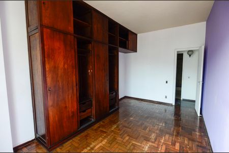 Apartamento para alugar com 180m², 3 quartos e 1 vaga Apartamento para alugar com 180m², 3 quartos e 1 vagaQuarto 2