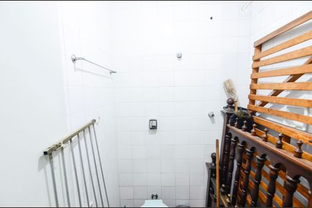 Apartamento para alugar com 180m², 3 quartos e 1 vaga Apartamento para alugar com 180m², 3 quartos e 1 vagaBanheiro de Serviço