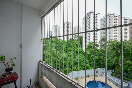 Varanda de apartamento à venda com 2 quartos, 76m² em Chácara Agrindus, Taboão da Serra
