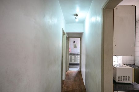 Apartamento à venda com 76m², 2 quartos e 1 vagaCorredor