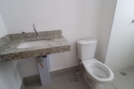 Apartamento para alugar com 86m², 2 quartos e 2 vagasBanheiro do Quarto 1