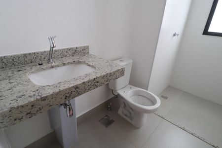Apartamento para alugar com 86m², 2 quartos e 2 vagasBanheiro do Quarto 2