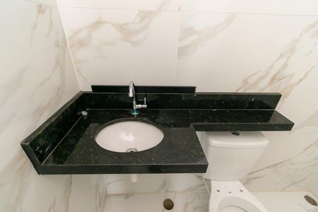 Apartamento à venda com 45m², 2 quartos e sem vagaBanheiro