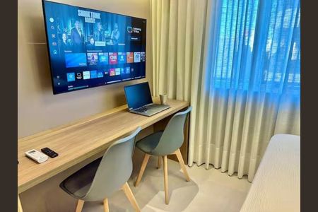 Fachada  de kitnet/studio para alugar com 1 quarto, 27m² em Três Figueiras, Porto Alegre