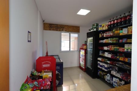 Apartamento à venda com 72m², 2 quartos e 1 vagaÁrea Comum - Mercadinho 24h